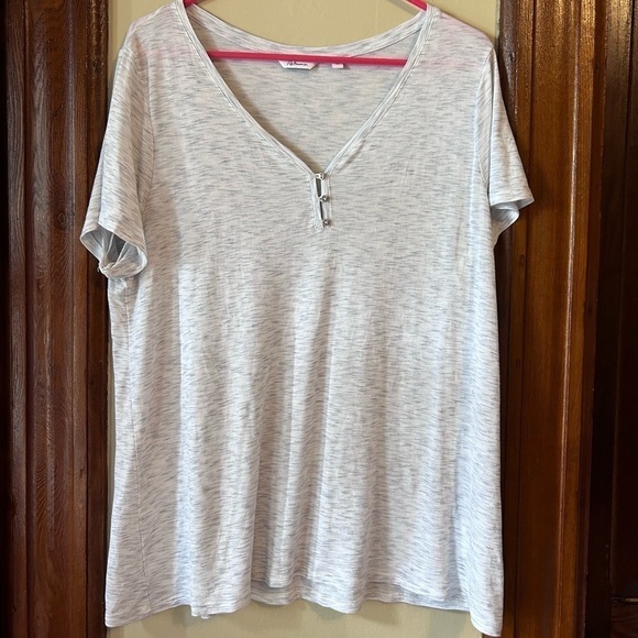 2X - Reitmans Lightweight Tee - Picture 2 of 3